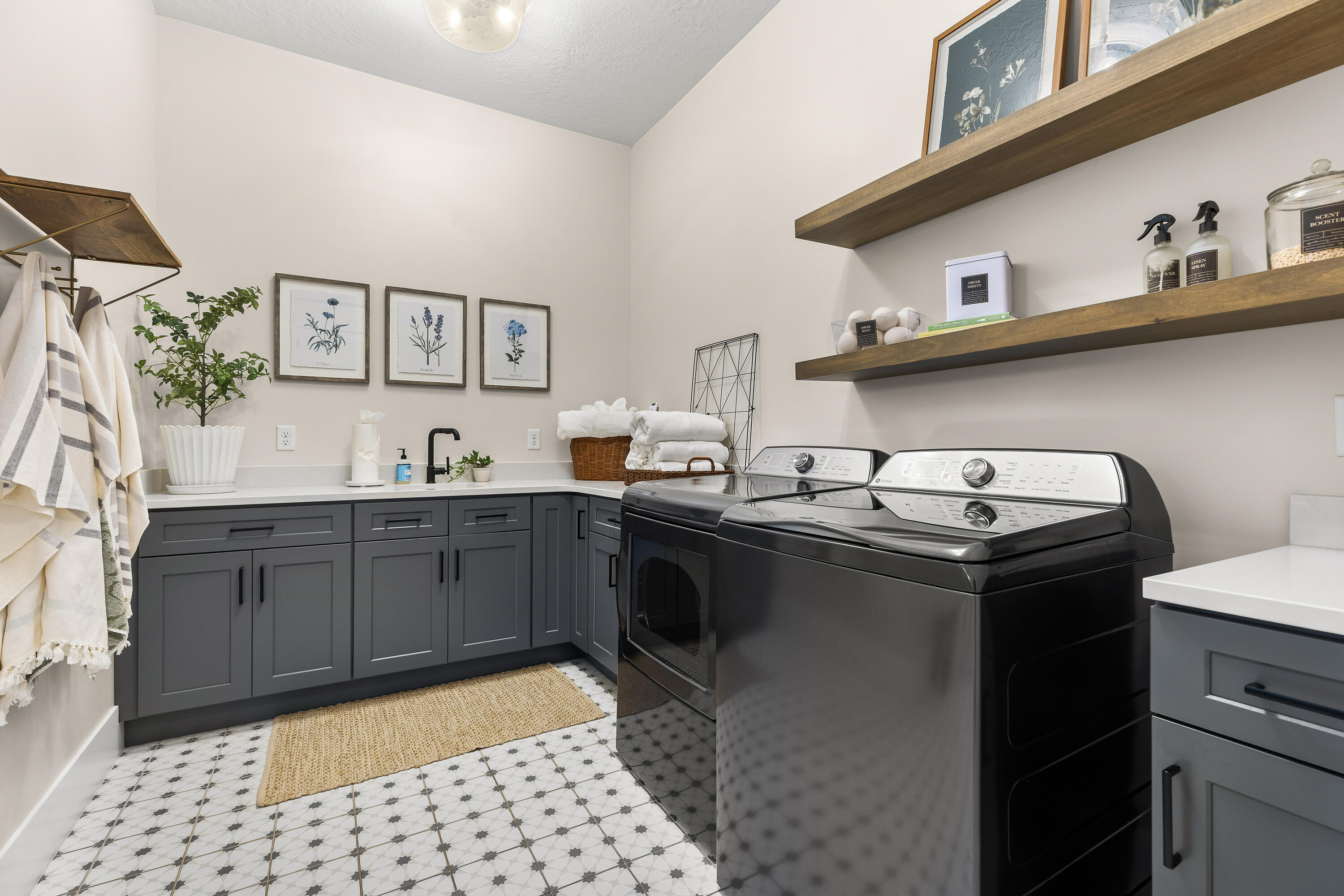 WHITWORTH ESTATES - Residential