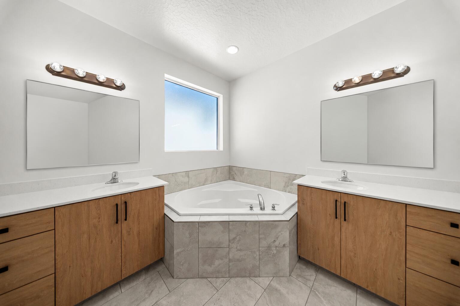 WHITE HILLS SUB - Residential