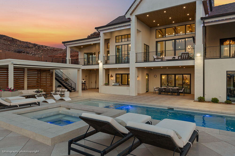 BANDED HILLS SUB - Residential