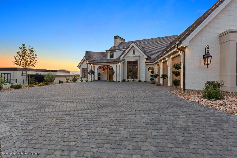 BANDED HILLS SUB - Residential