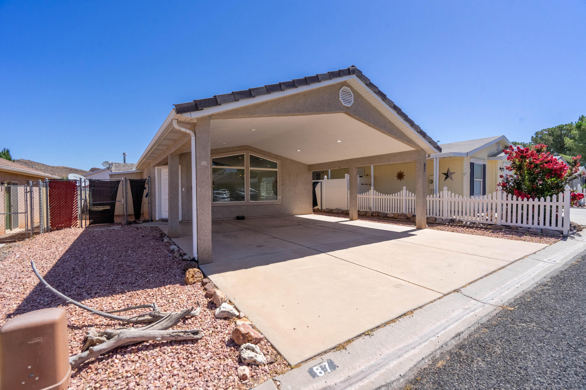 QUAIL LAKE ESTATES - Residential