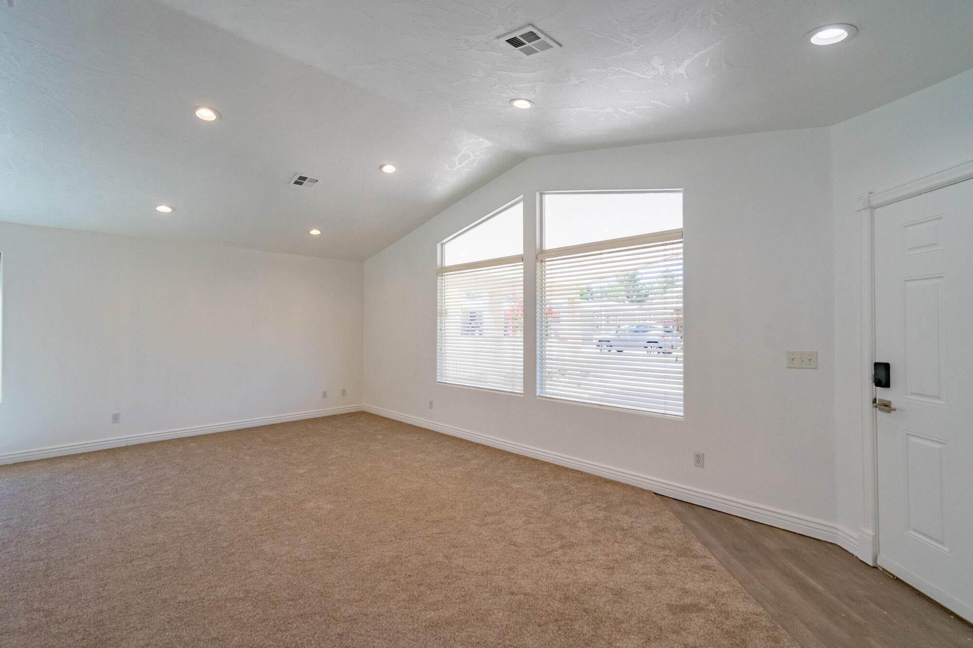 QUAIL LAKE ESTATES - Residential
