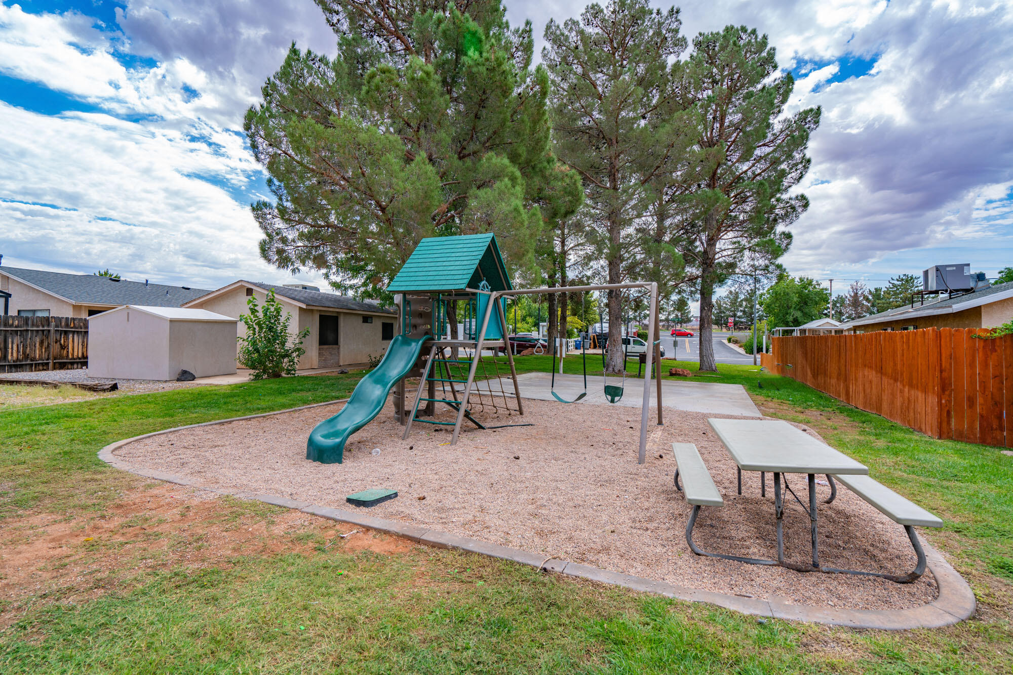 QUAIL LAKE ESTATES - Residential
