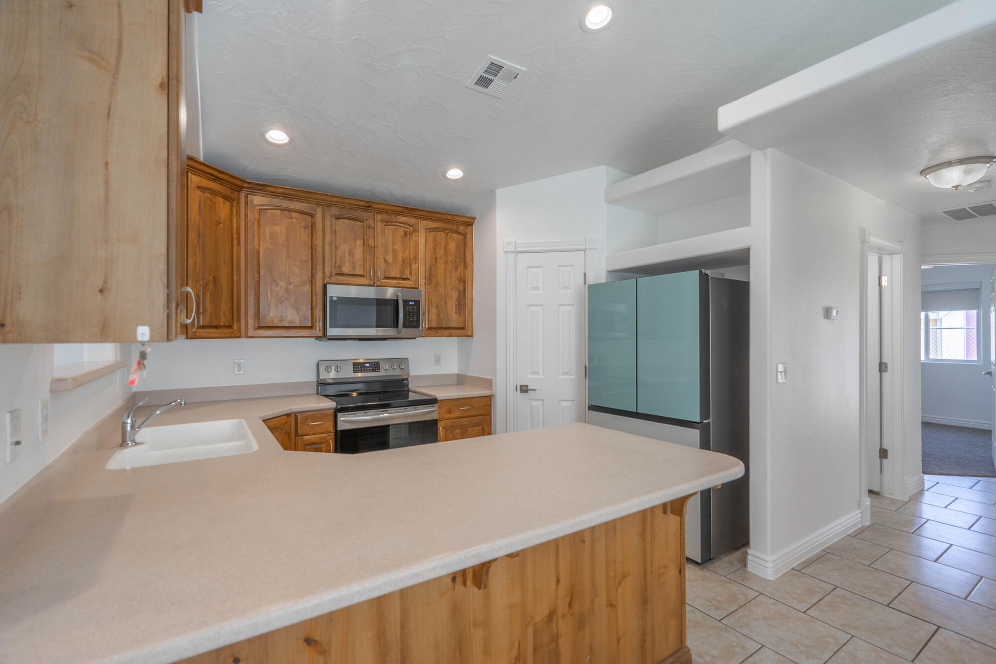 QUAIL LAKE ESTATES - Residential