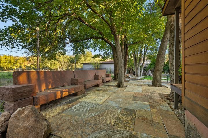 ROCKVILLE TOWNSITE - Residential