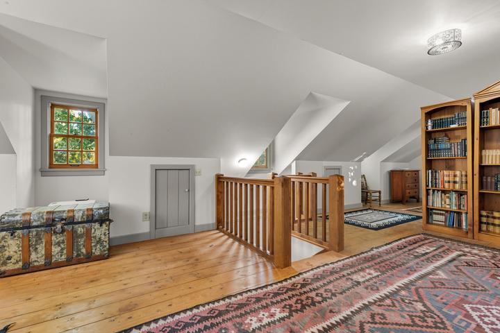 ROCKVILLE TOWNSITE - Residential