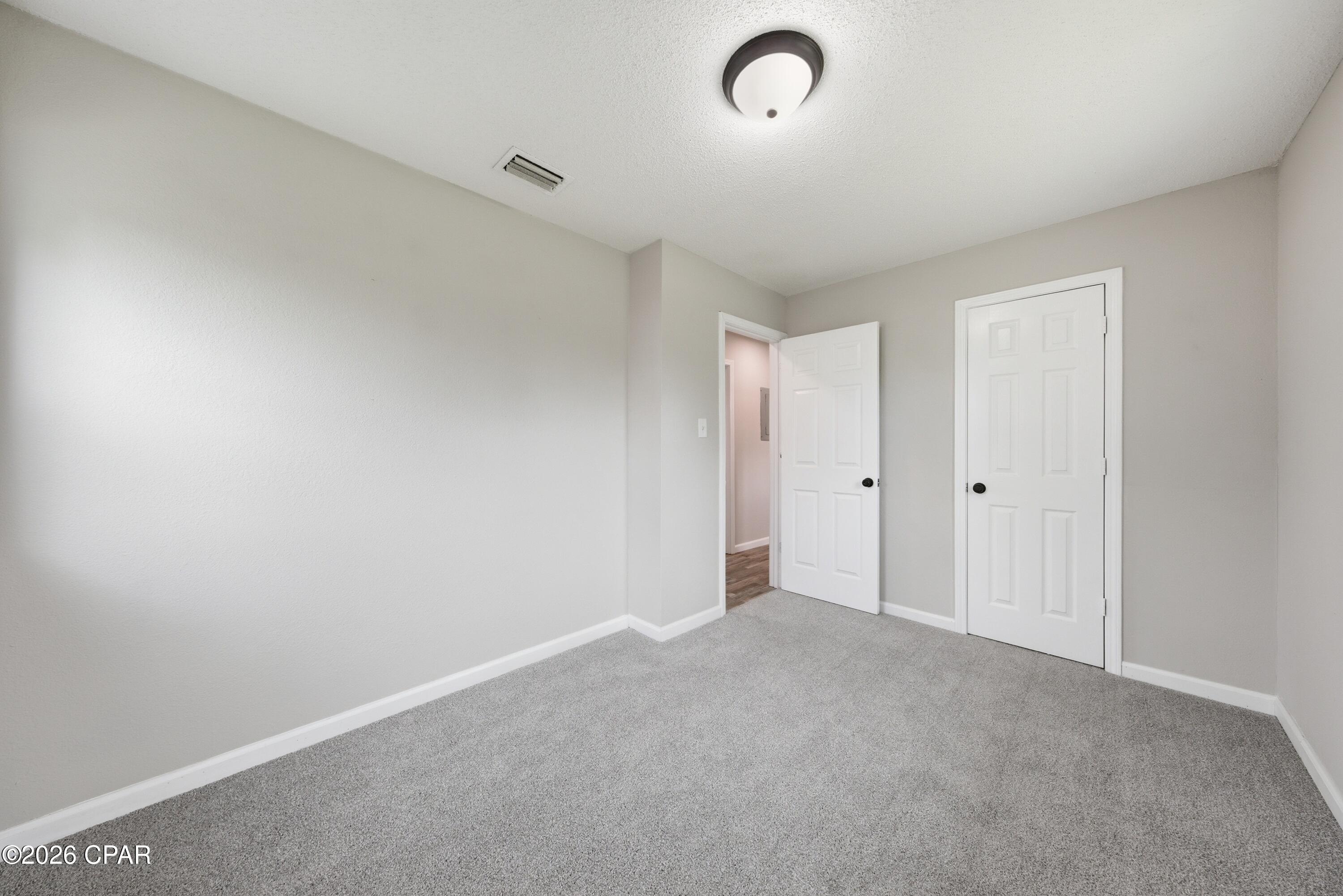 Hentz 1st Add Unit B - Residential