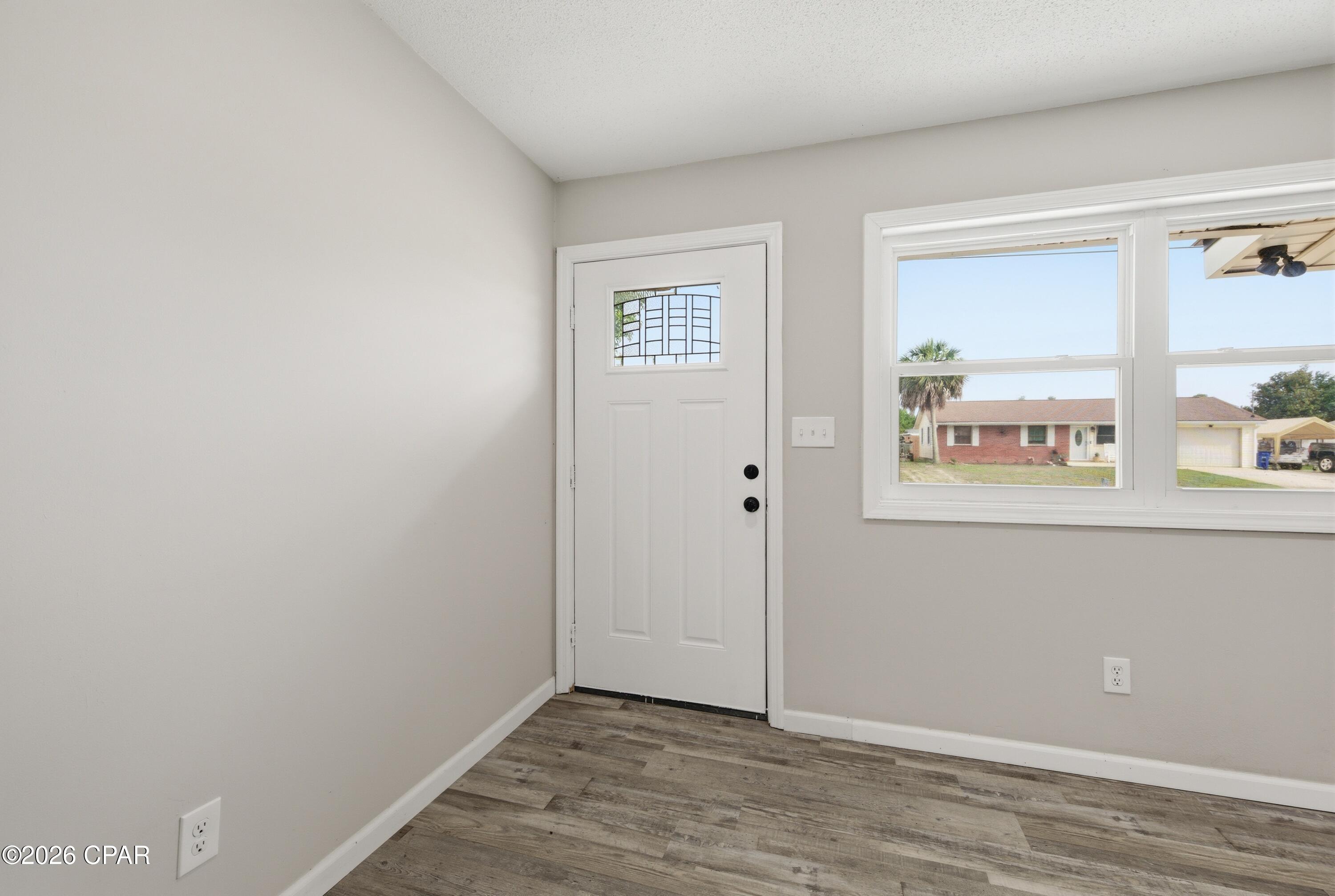 Hentz 1st Add Unit B - Residential