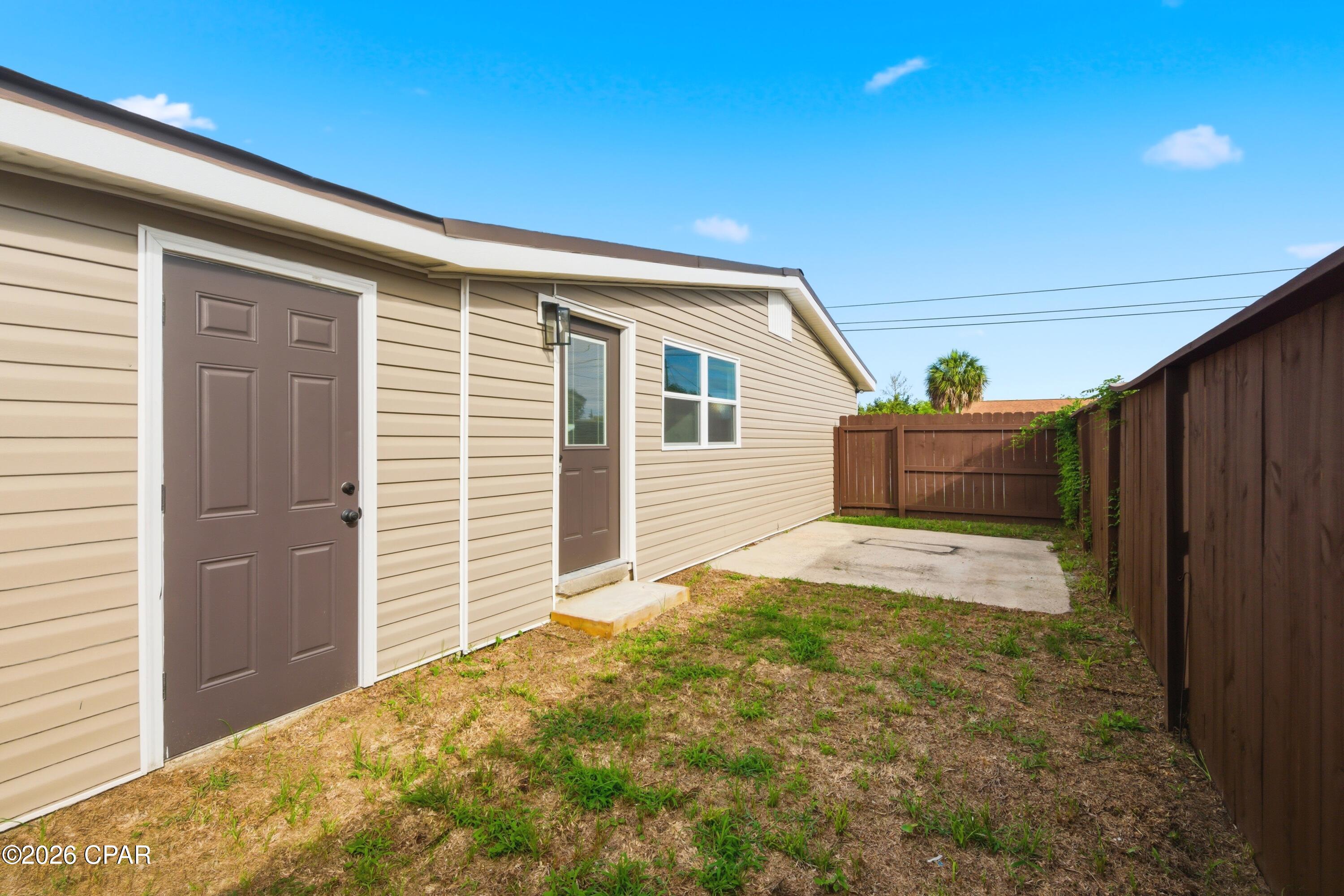Hentz 1st Add Unit B - Residential