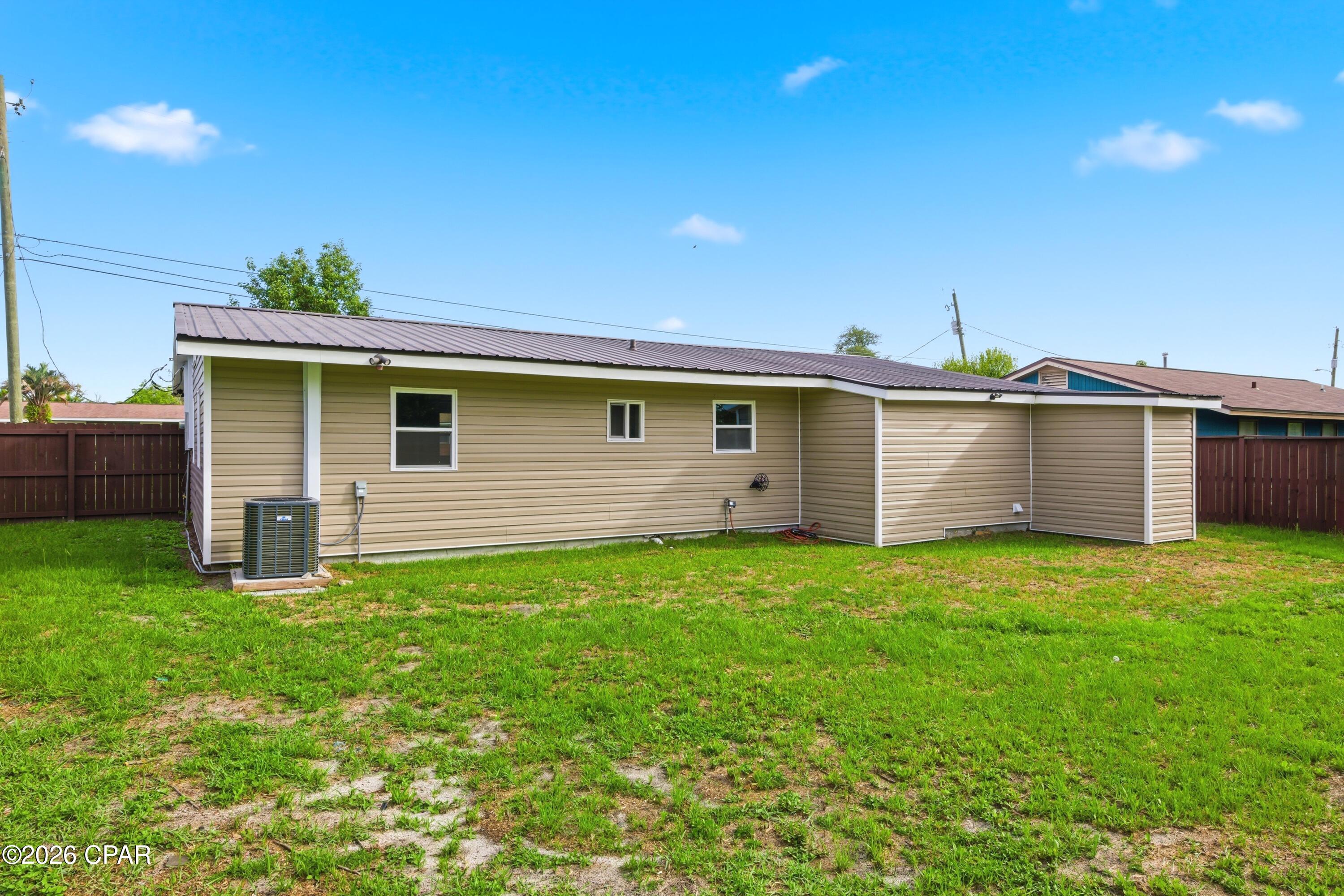 Hentz 1st Add Unit B - Residential