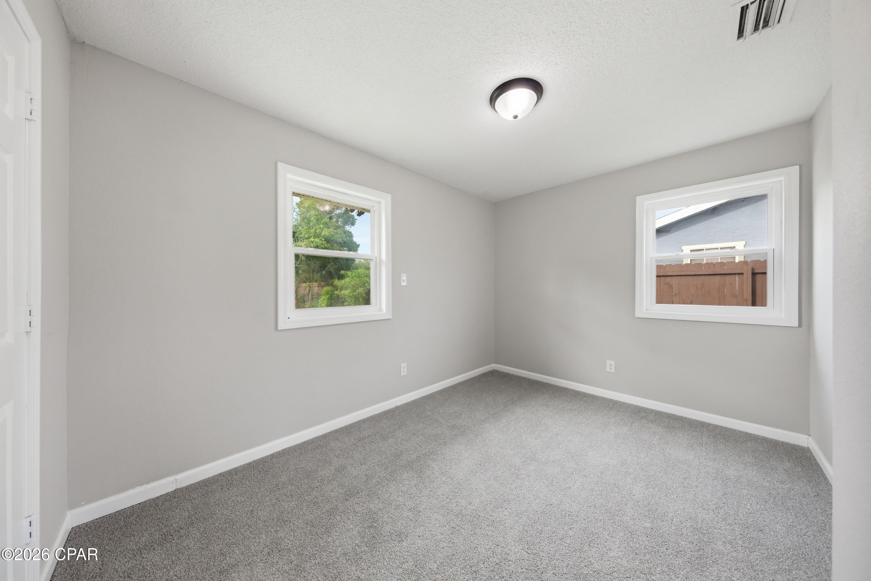 Hentz 1st Add Unit B - Residential