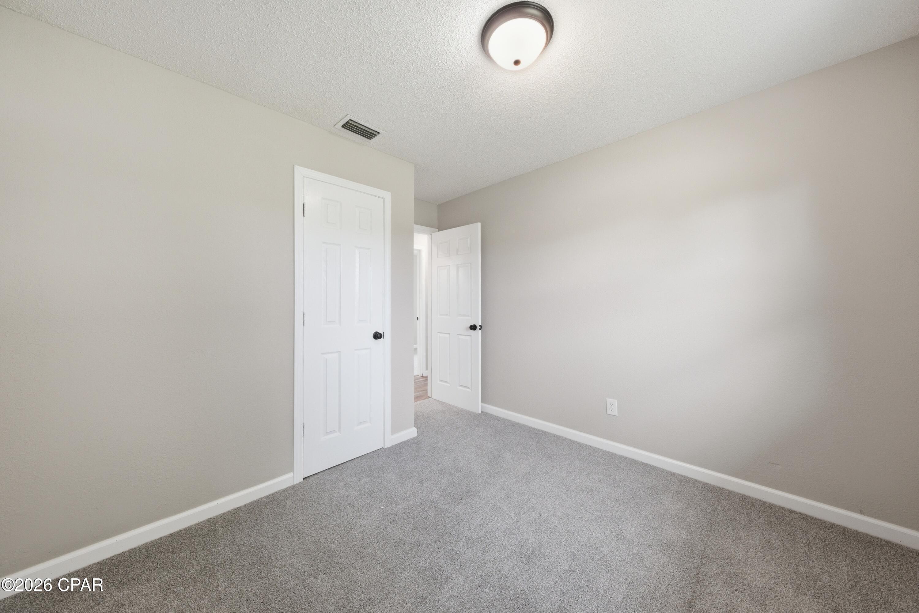 Hentz 1st Add Unit B - Residential