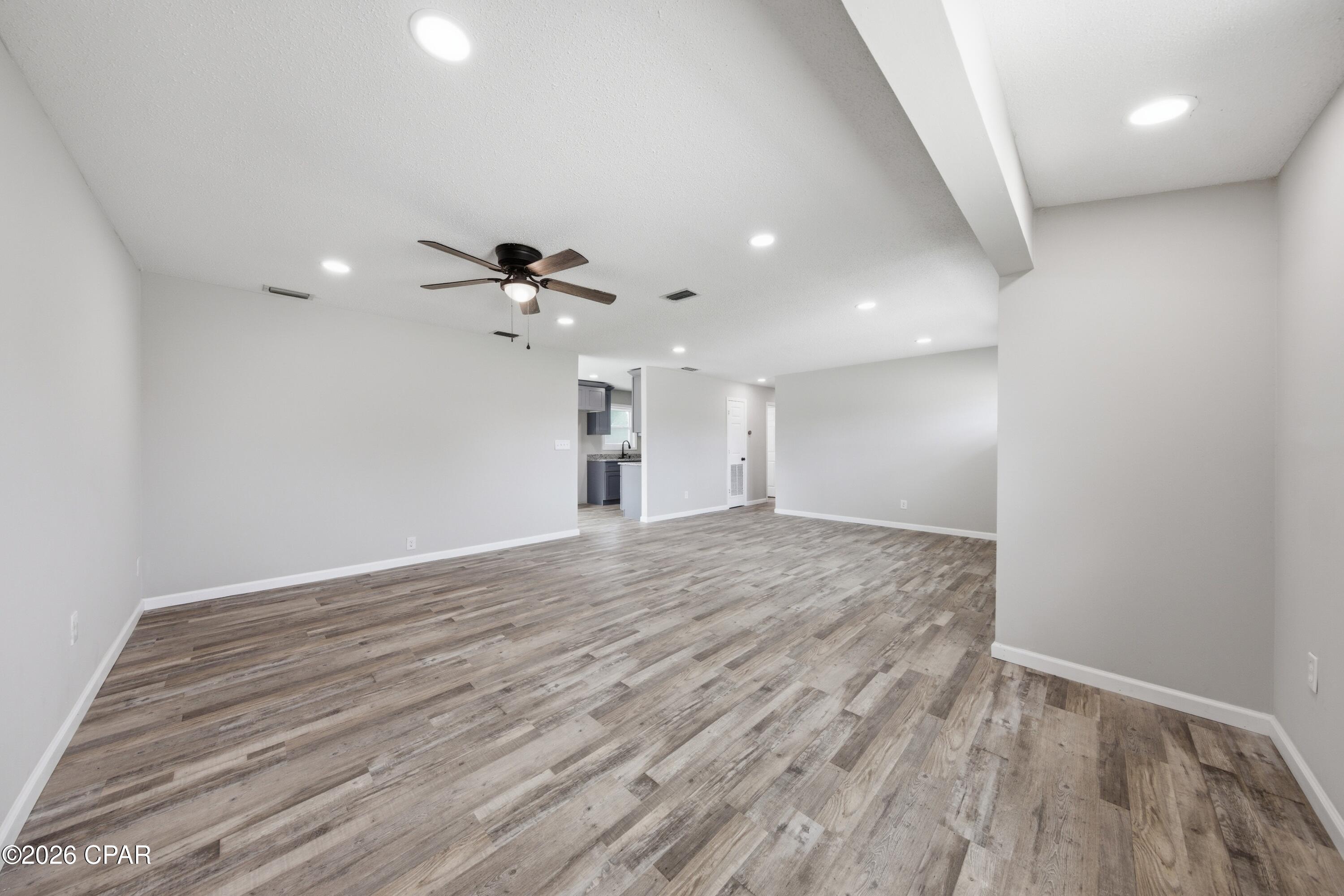 Hentz 1st Add Unit B - Residential