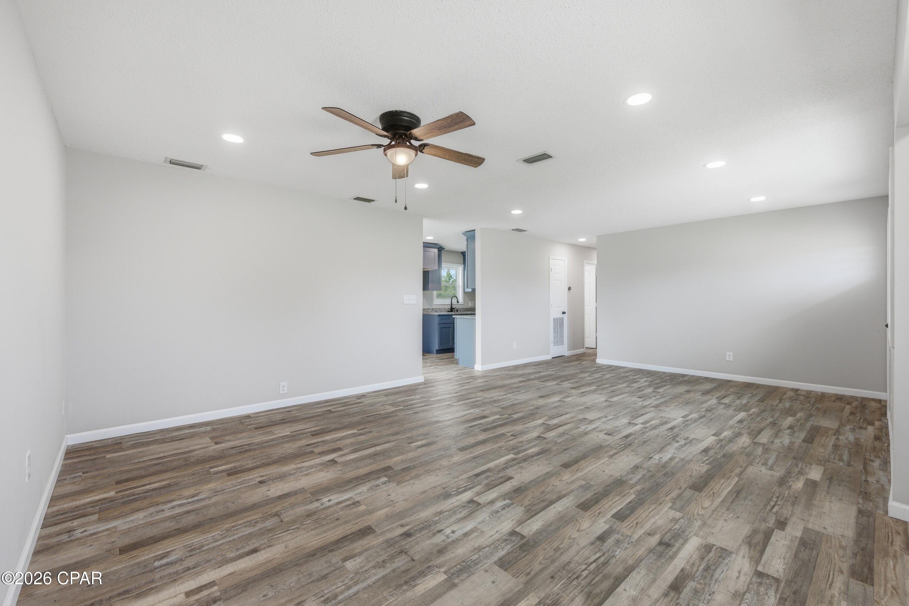 Hentz 1st Add Unit B - Residential