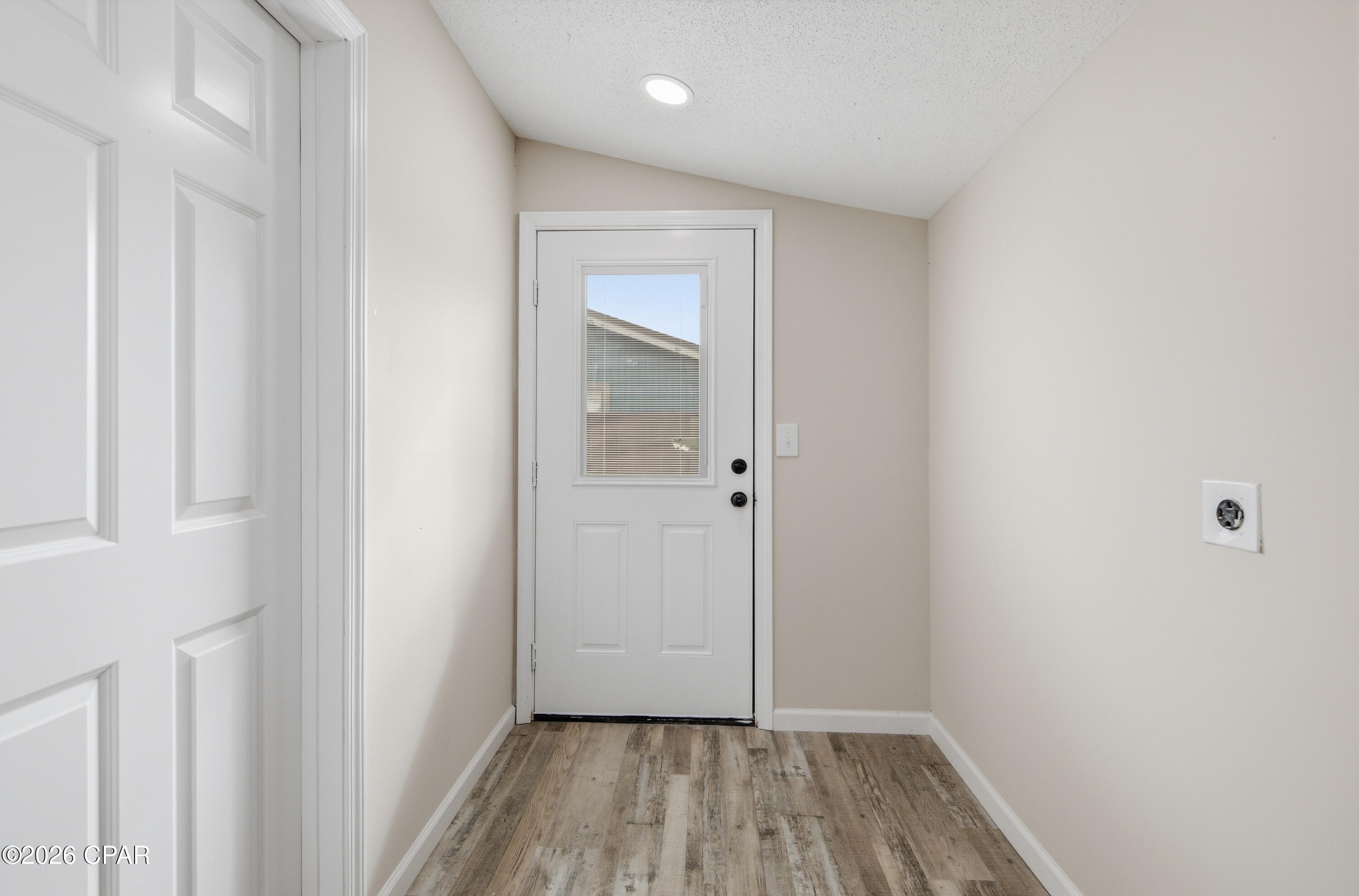 Hentz 1st Add Unit B - Residential