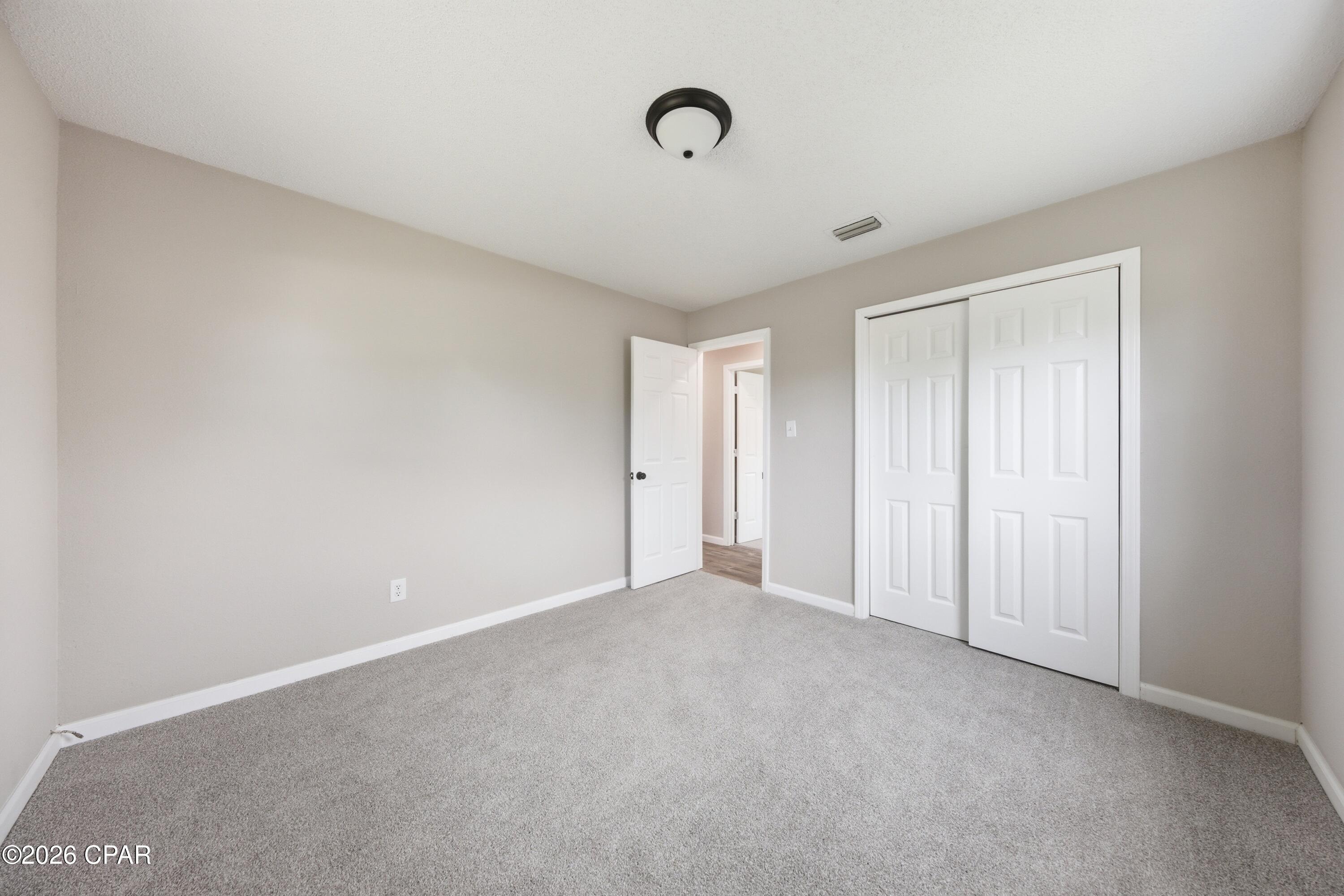 Hentz 1st Add Unit B - Residential