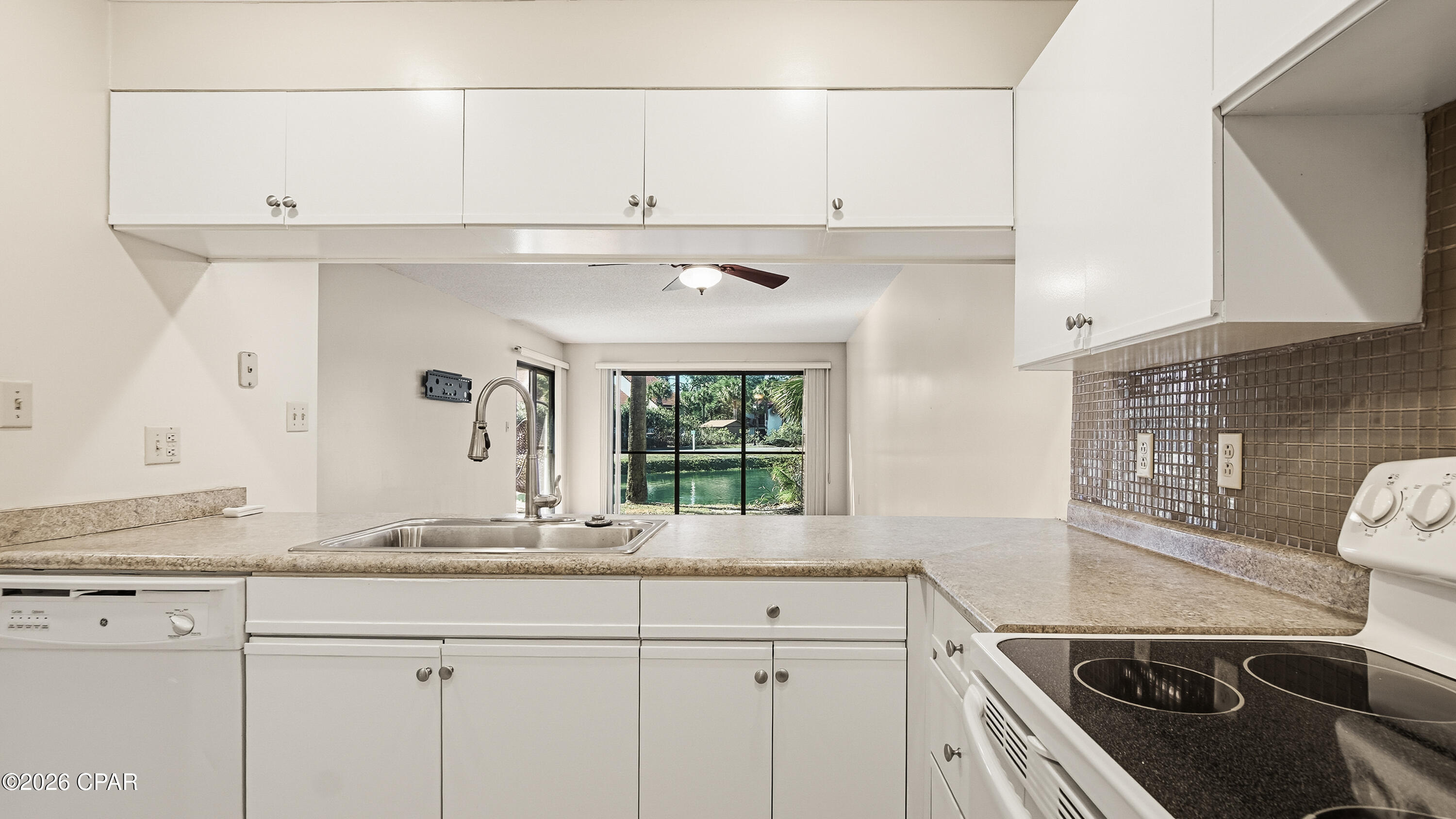 Forest Hills Tennis Villas - Residential