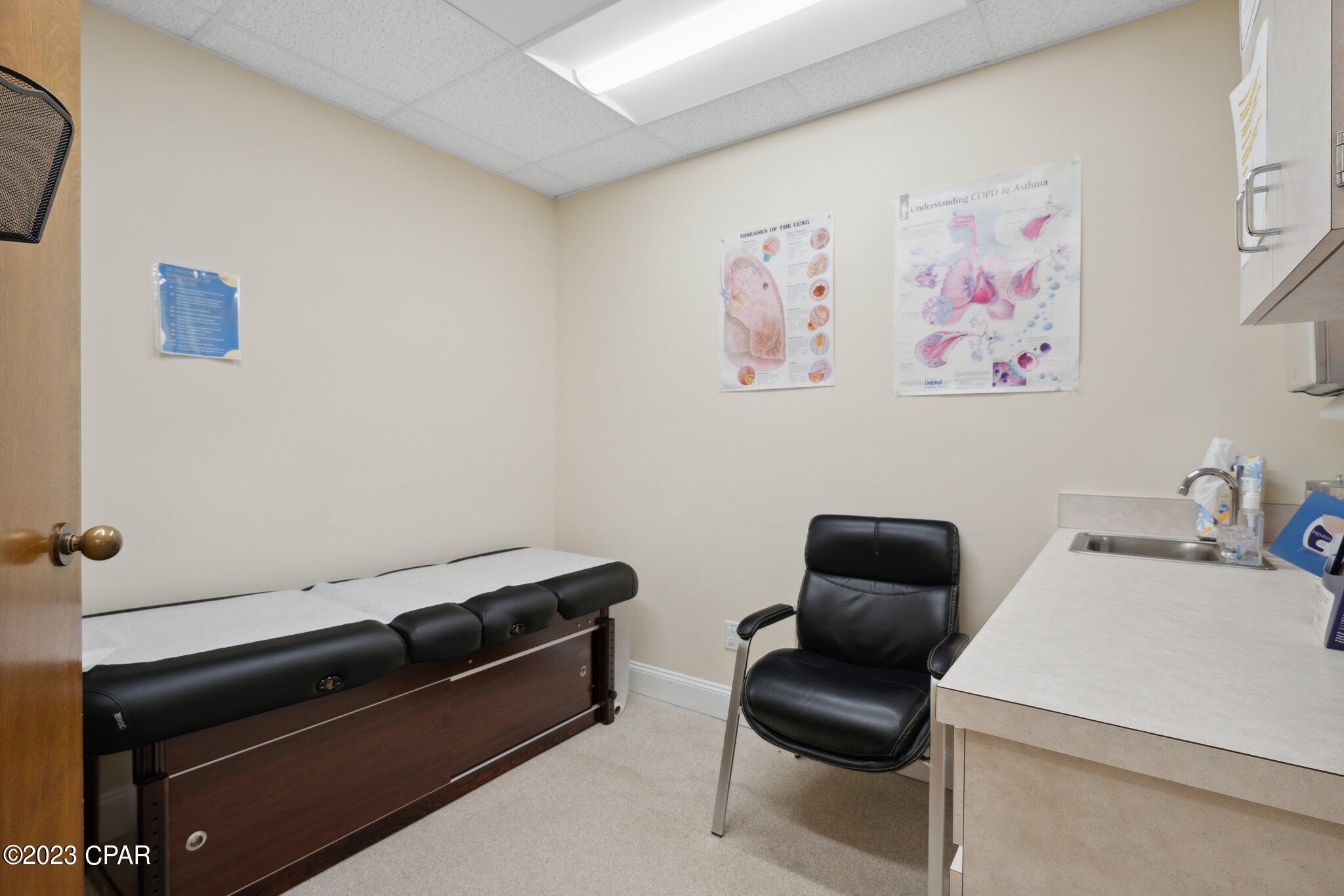Gulf Coast Medical Plaza - Commercial Sale