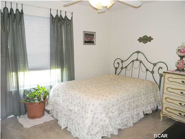 Lakewood Manor U-3 - Residential