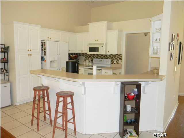 Lakewood Manor U-3 - Residential