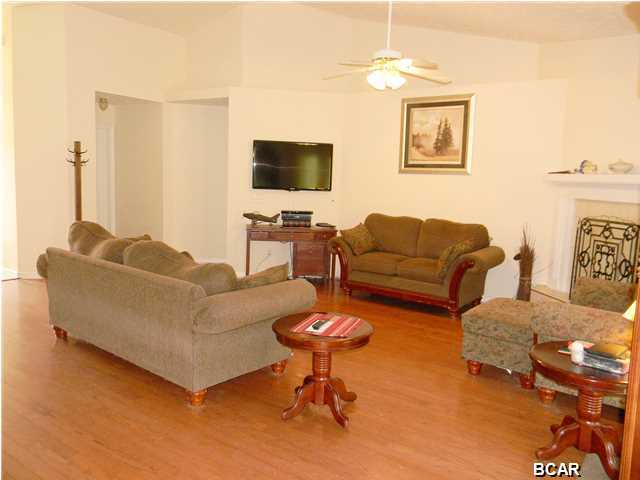 Lakewood Manor U-3 - Residential