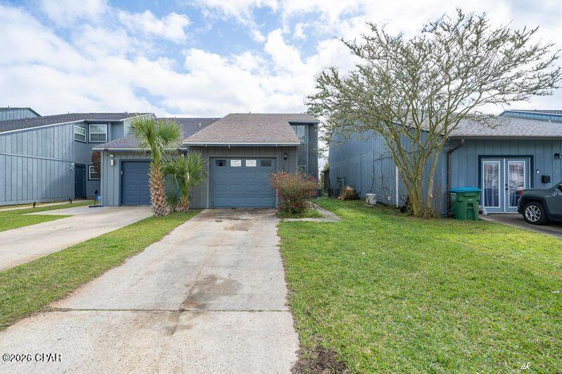FOR RENT
Waterfront townhouse on Callaway Bayou. This 3 bedroom 2.5 bath townhome is very close to  Tyndall AFB and Tyndall Parkway. Single car garage and a nice porch over looking Callaway Bayou. Some pets allowed.
Credit and background check required