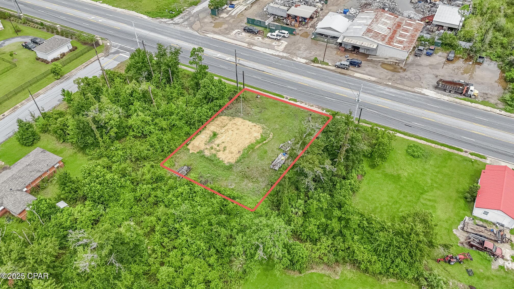 Louis Tract - Land