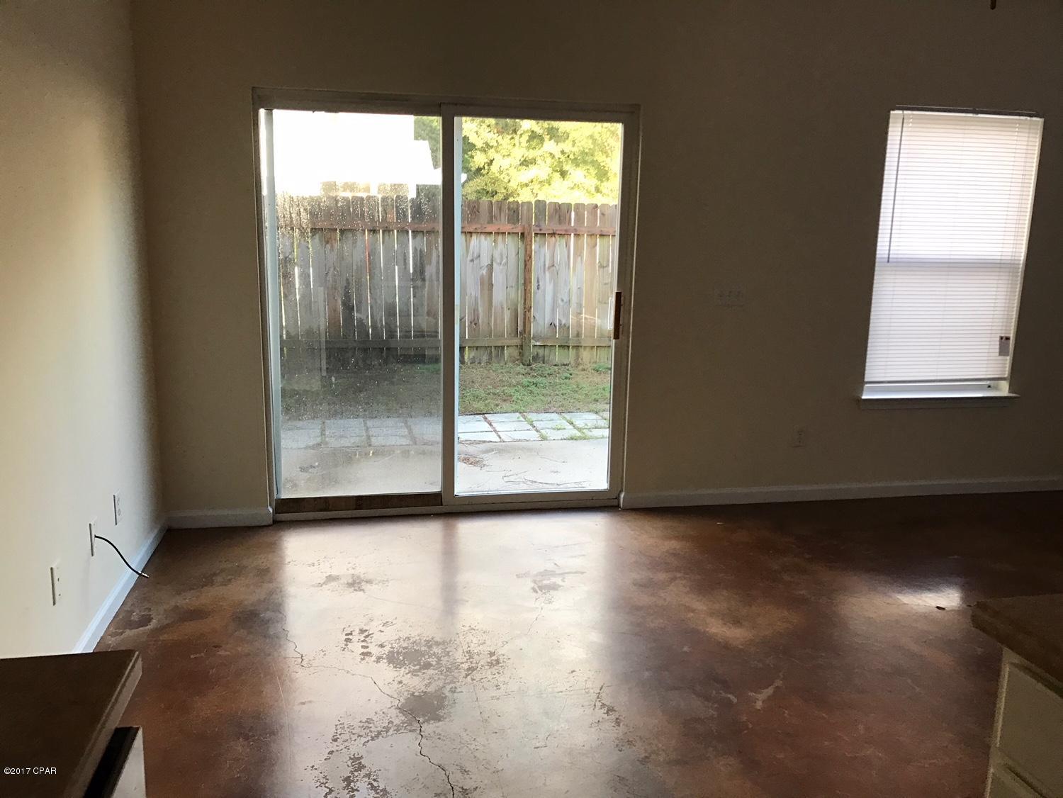 Pines 3rd Add Replat - Residential Lease