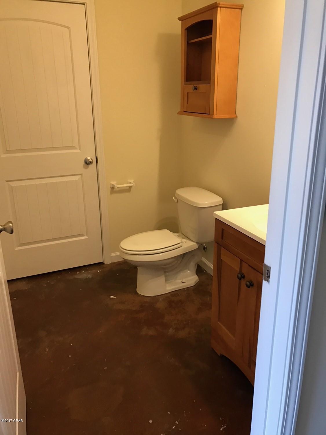 Pines 3rd Add Replat - Residential Lease