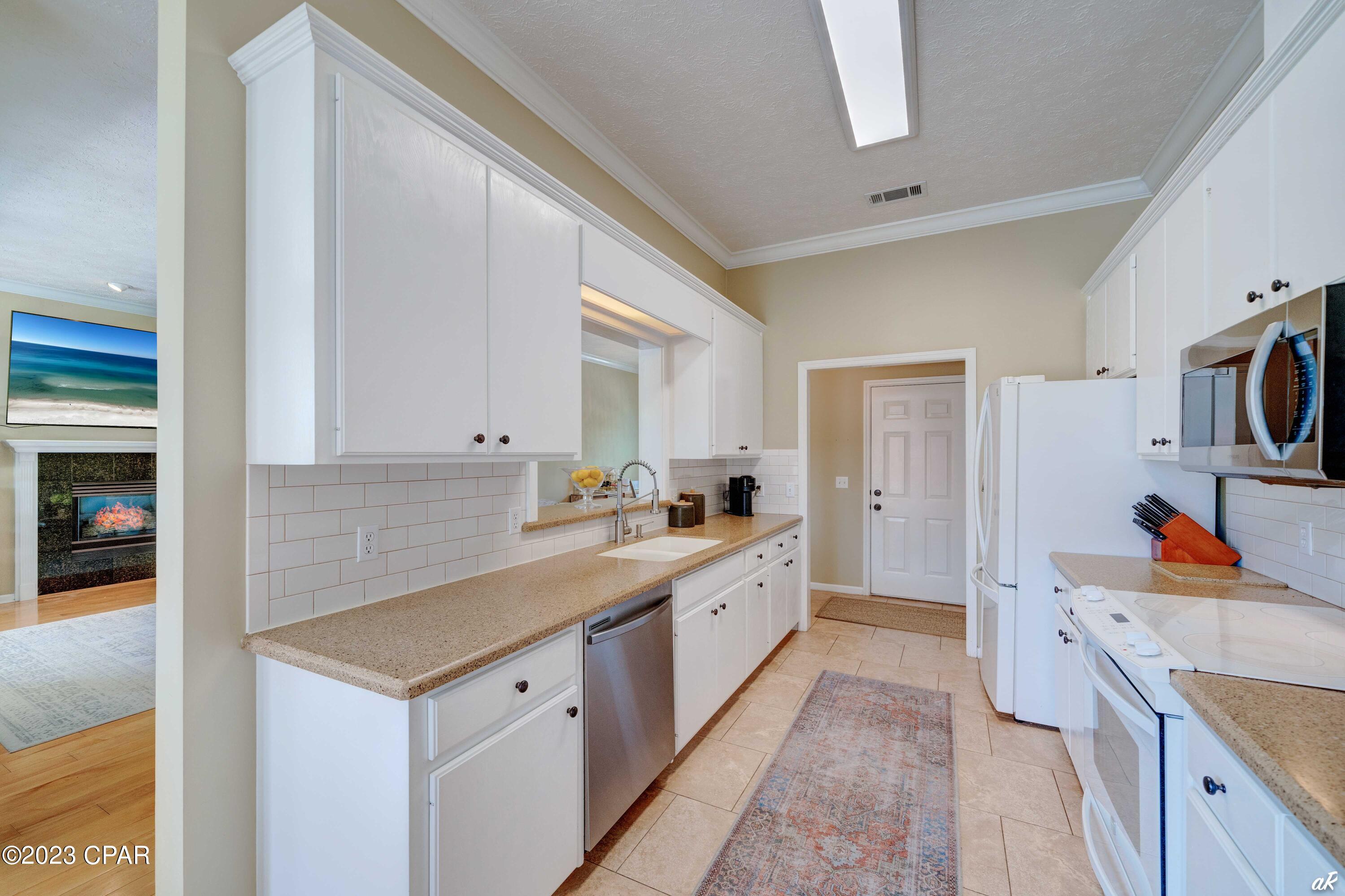 Palm Bay Unit 1 - Residential Lease