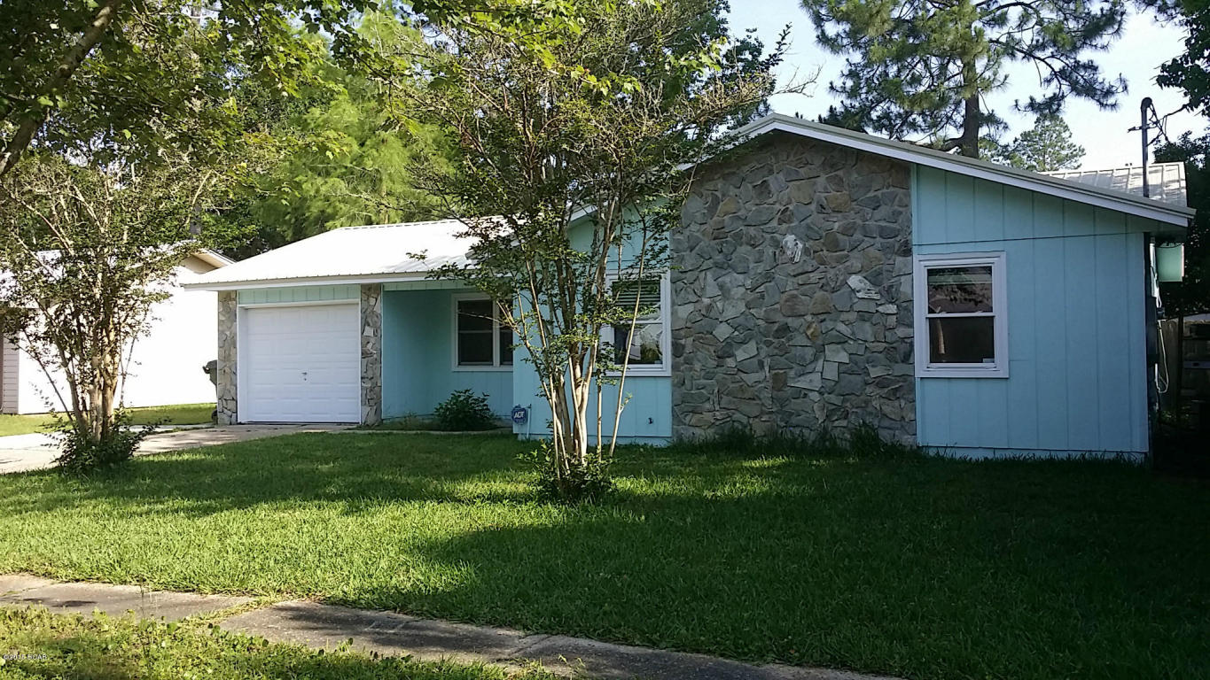 Like new. Remodeled home with new metal roof, interior and exterior paint & doors, carpet, lighting & plumbing fixtures and stainless steel appliances.   3 bedroom, 2 full baths and single car garage with opener.  Large privacy fenced back yard with storage shed. Double hung window, both top and bottom glass open. All sizes approximated. Owner is a licensed Florida Real Estate Broker.