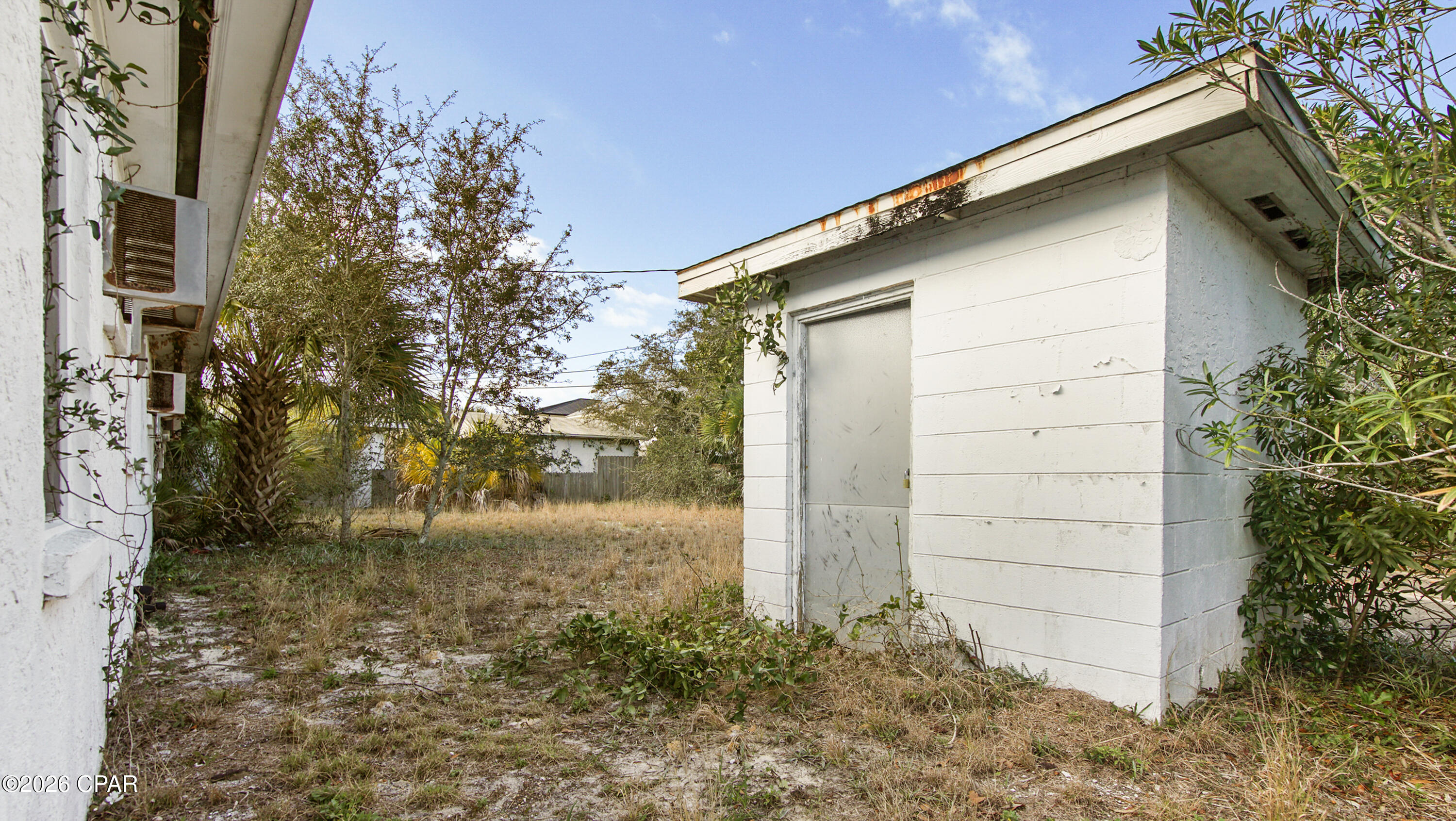Hutchison's 1st To Bahama Bch - Commercial Sale