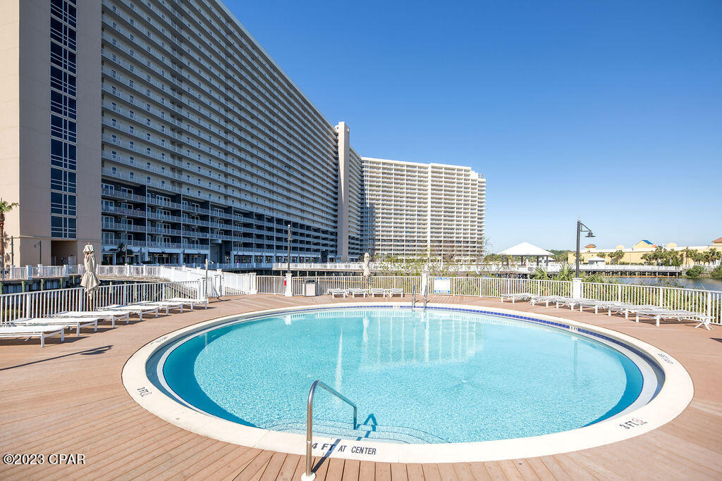 Laketown Wharf - Residential