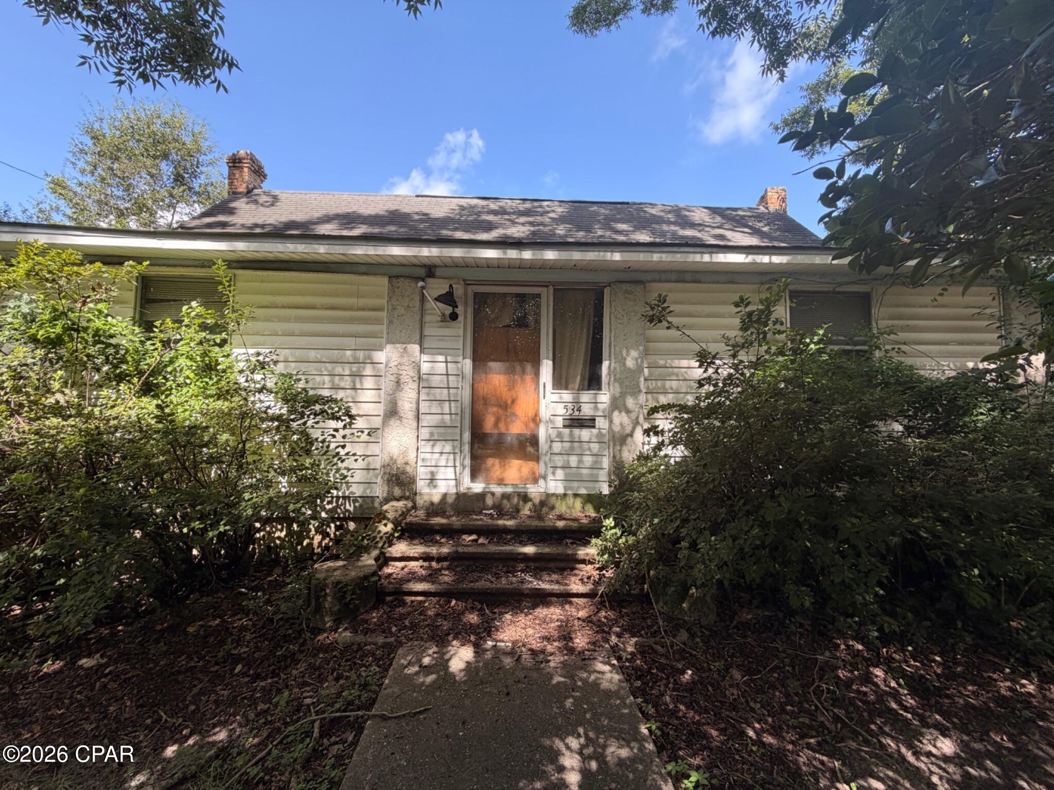 This 1915 home is under 100k and is ready for a buyer who's looking for a lower barrier to entry. This is a home that will need some love. Being sold AS IS.