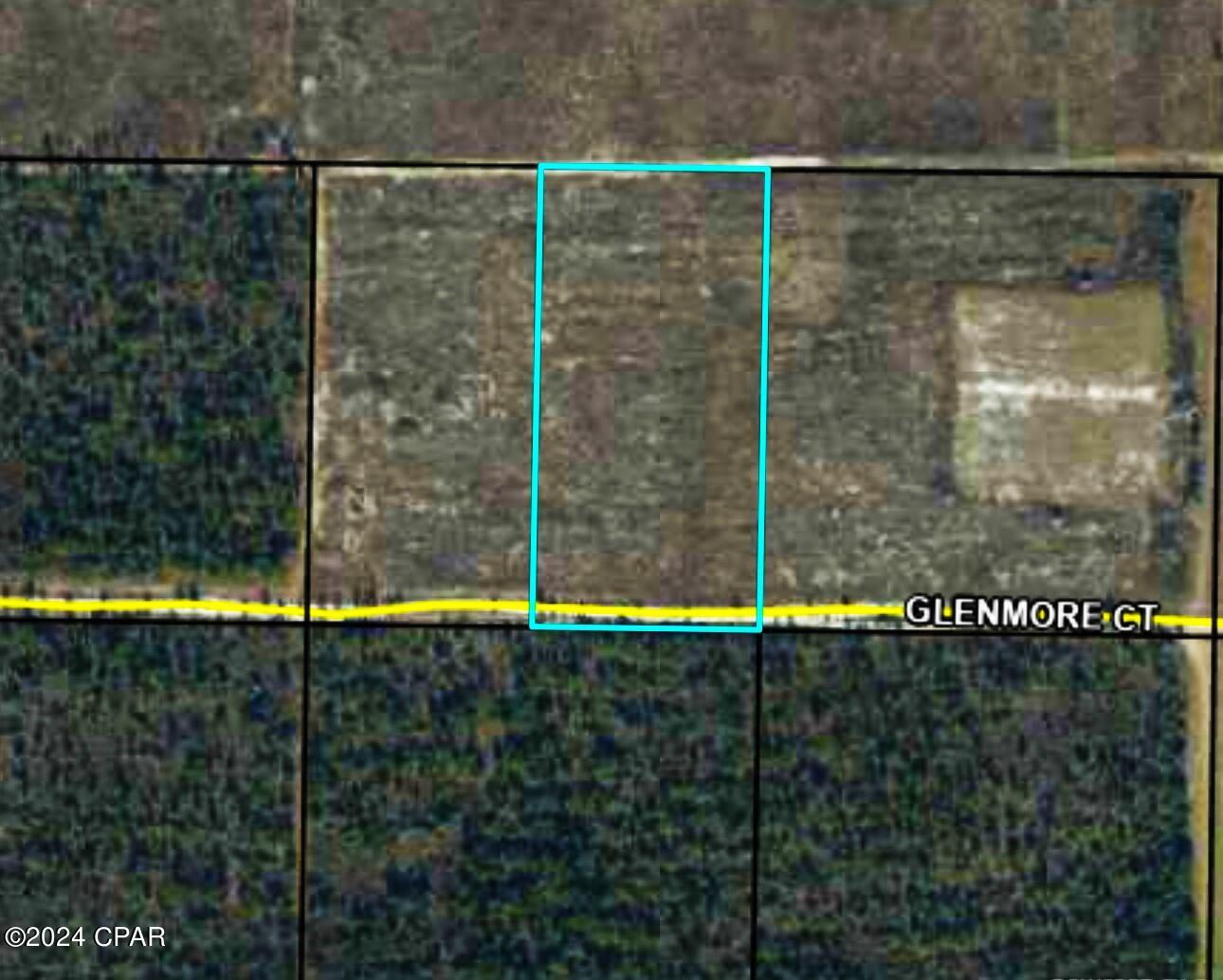 HIGH AND DRY!! Perfect homesite! This quiet area is just minutes from town. Very short dead end dirt road, close to all. Location is amazing and this land is sure to go fast!! Location location location!!