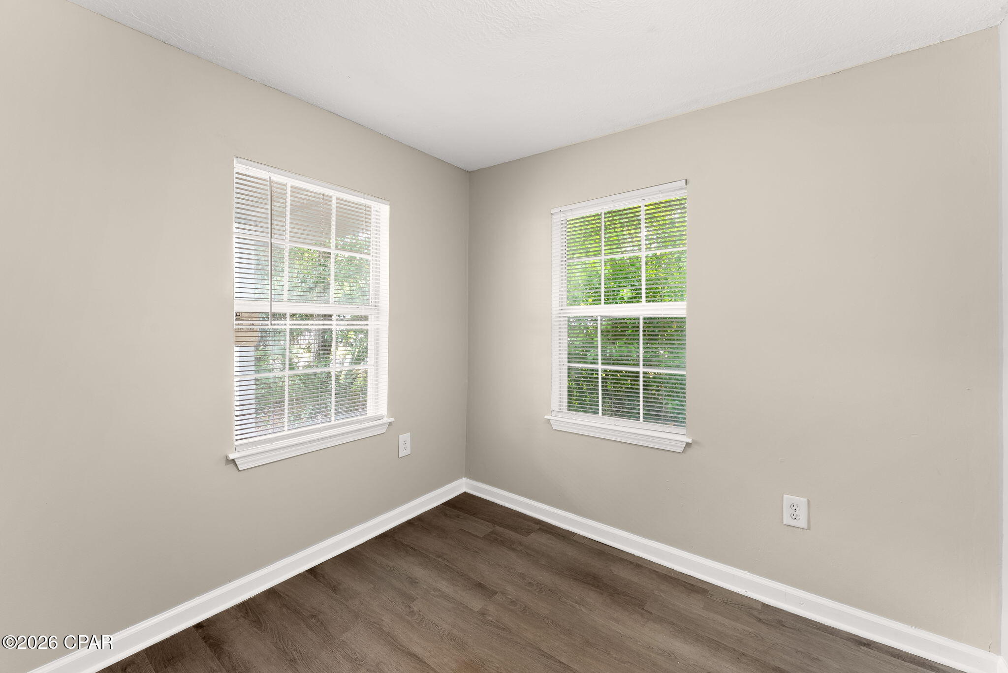 [No Recorded Subdiv] - Commercial Sale
