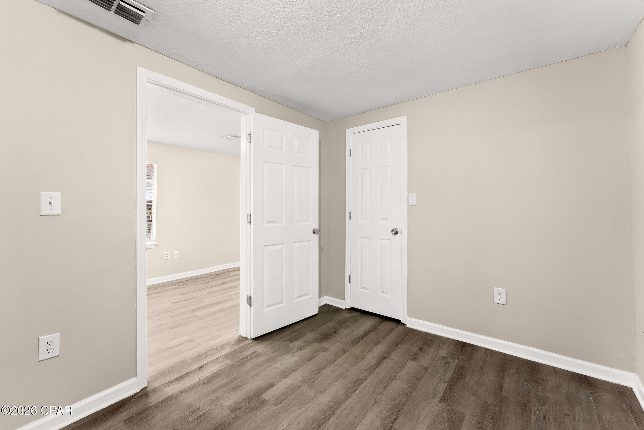 [No Recorded Subdiv] - Commercial Sale