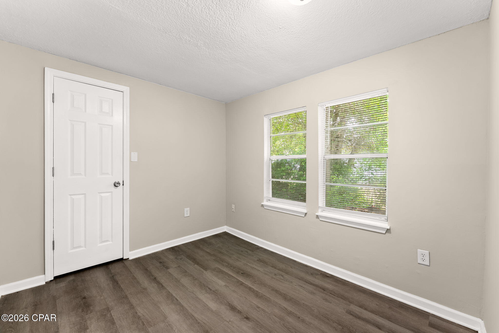 [No Recorded Subdiv] - Commercial Sale