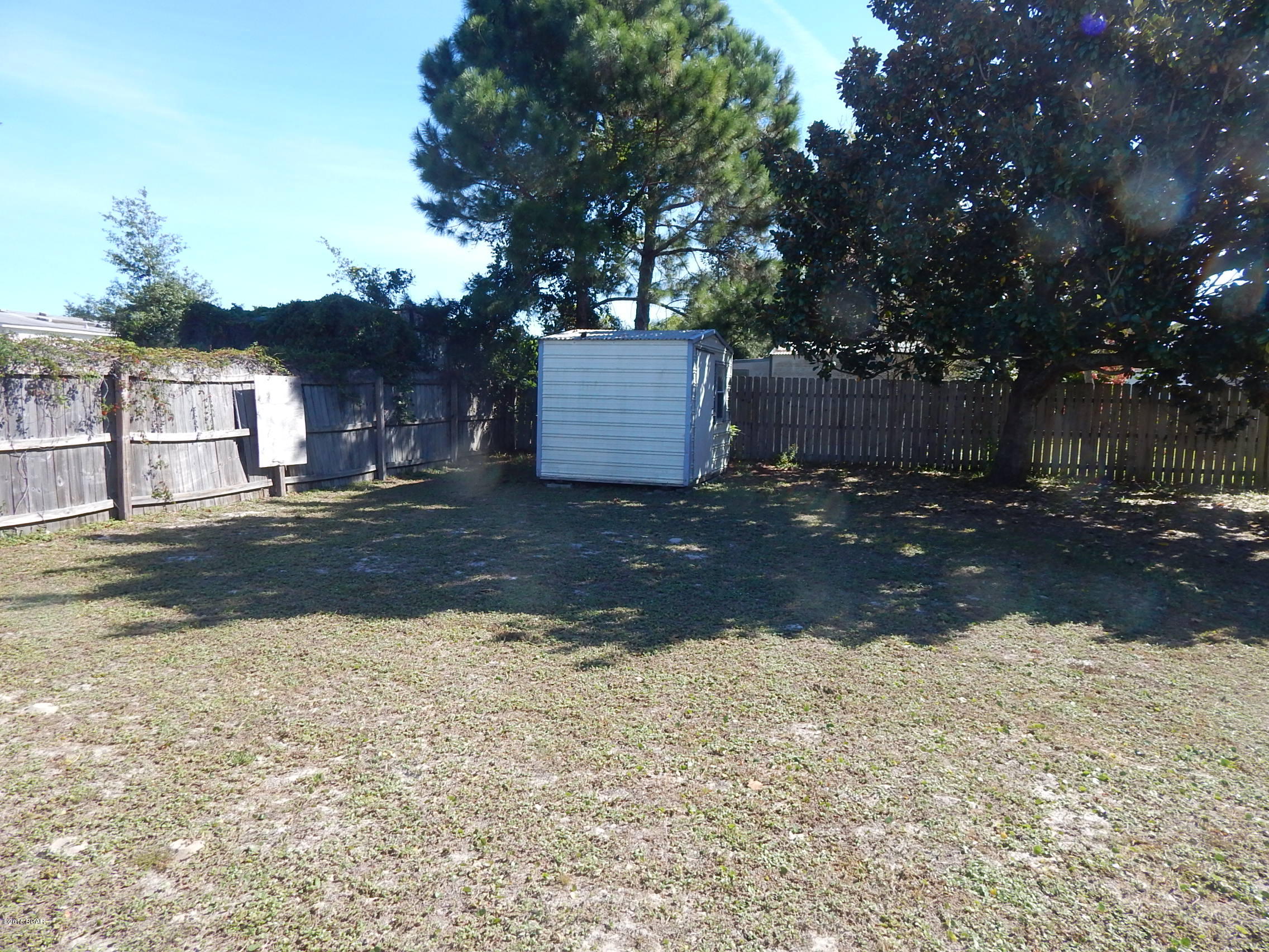 North Lagoon Oaks - Residential