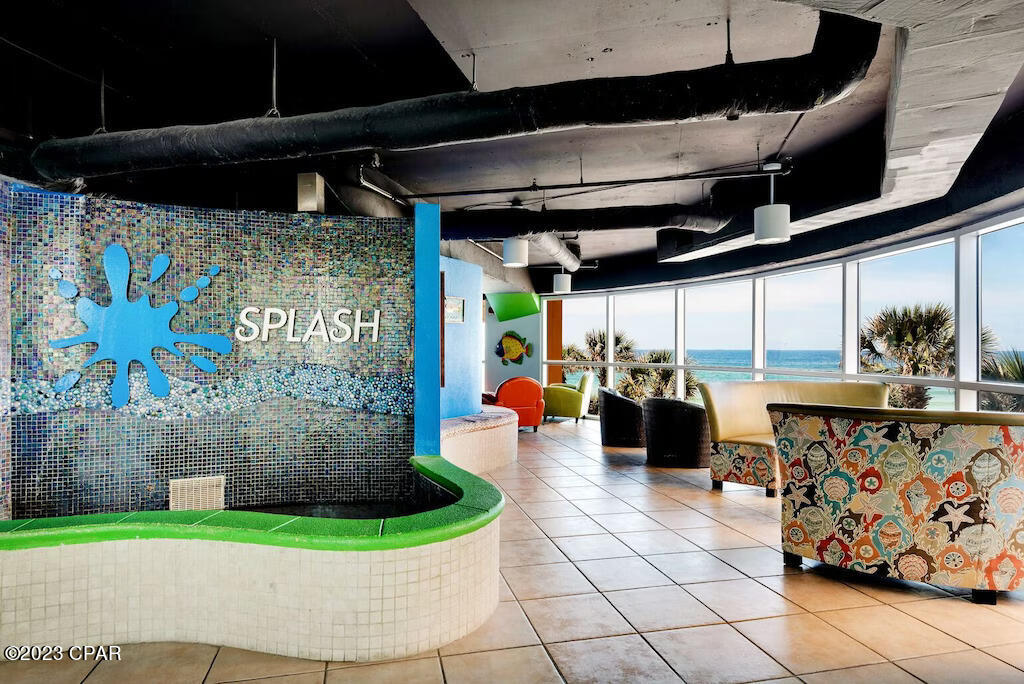 Splash Condo - Residential