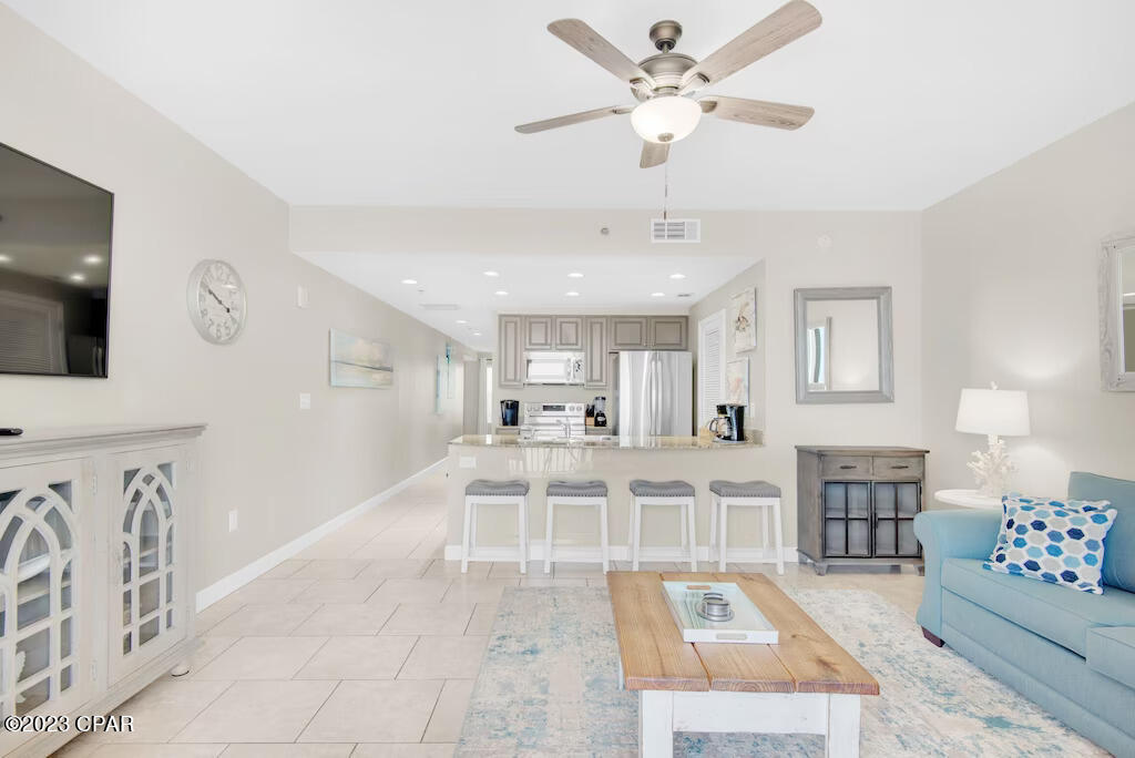 Splash Condo - Residential