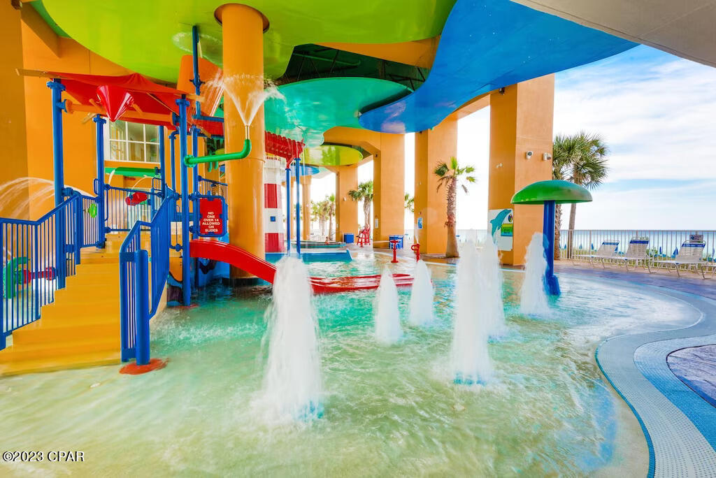 Splash Condo - Residential