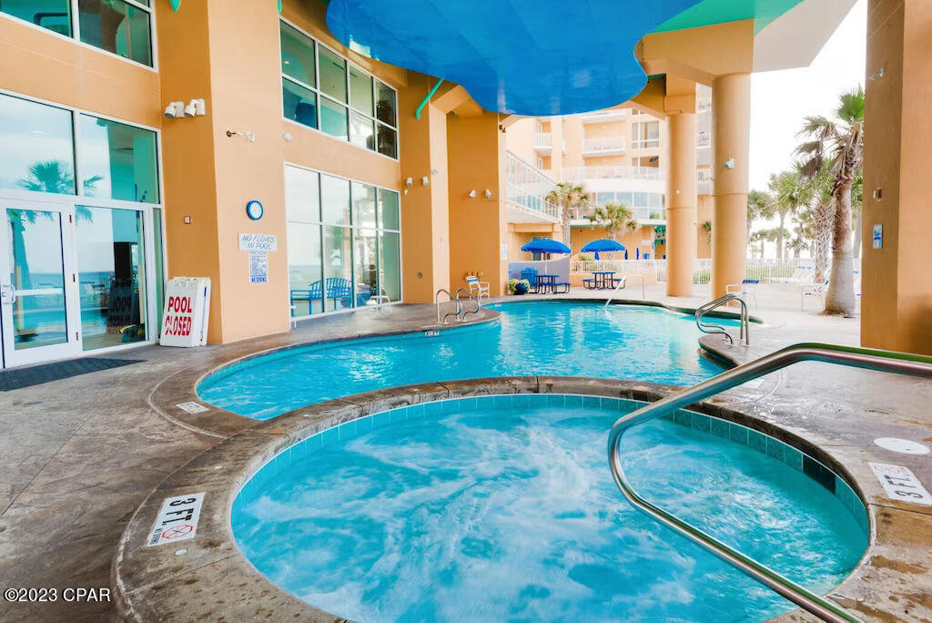 Splash Condo - Residential