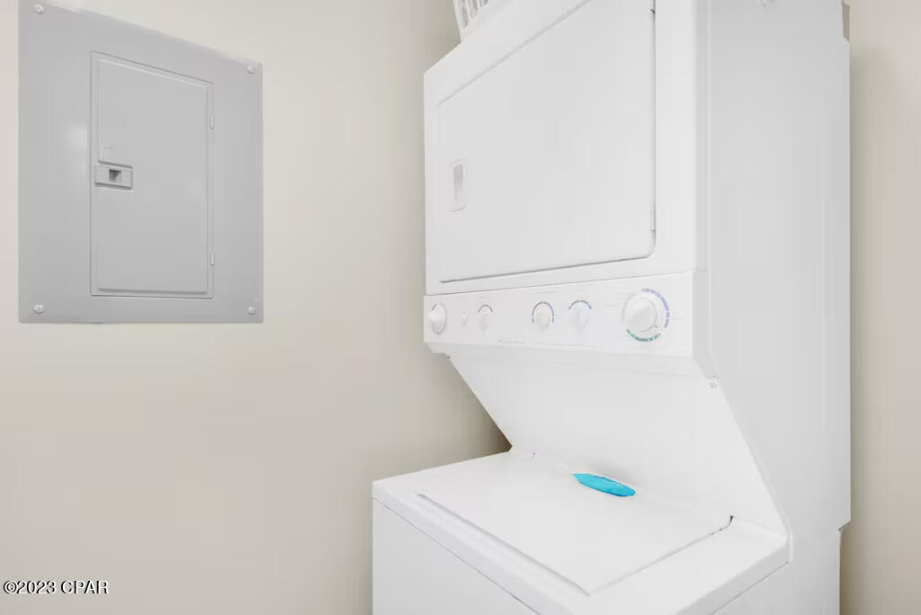 Splash Condo - Residential