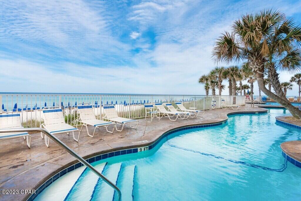 Splash Condo - Residential