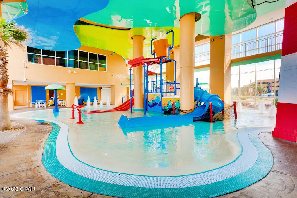 Splash Condo - Residential