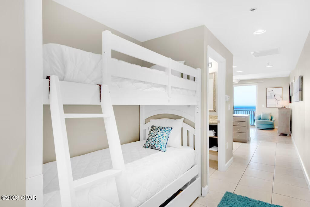 Splash Condo - Residential