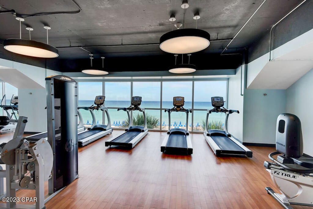 Splash Condo - Residential