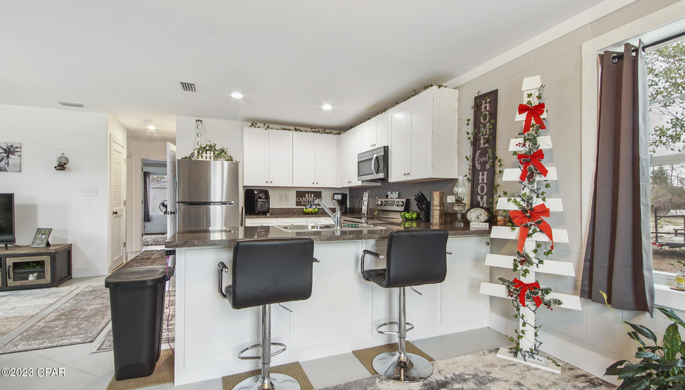South Caravana Manor - Residential