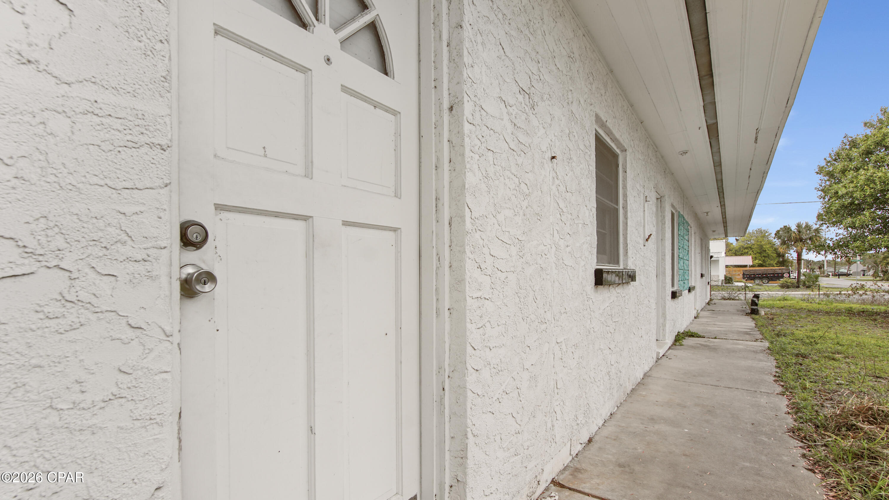 Hutchison's 1st To Bahama Bch - Residential